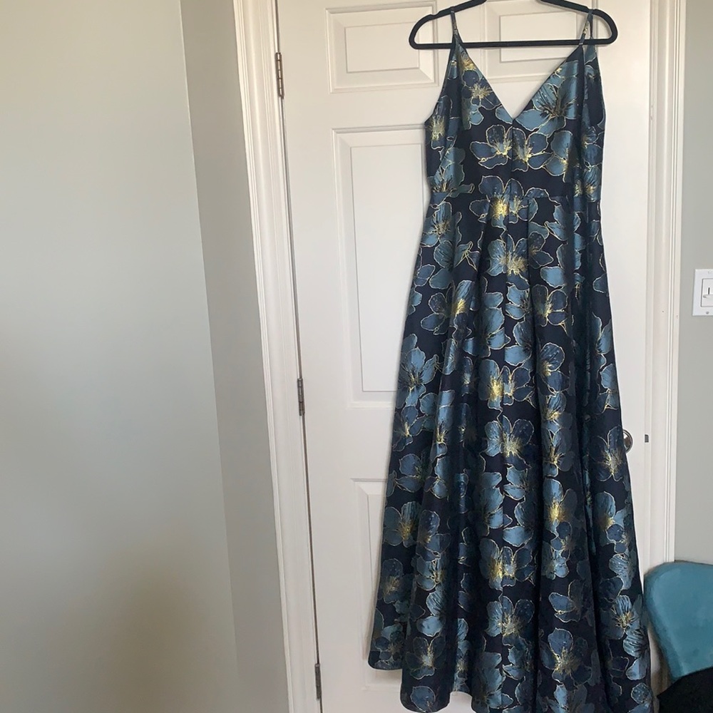 Gorgeous blue and gold floral Calvin Klein floor length formal dress, size 10
